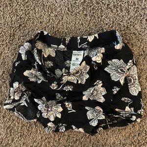 Toddler girl floral shorts